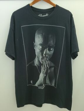 Bravado Black Tupac Prayer Graphic Tee Size XL